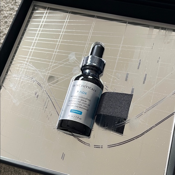 SkinCeuticals P-TIOX Anti-Aging Anti-Wrinkle Peptide Serum NIB 30ml - Picture 2 of 4
